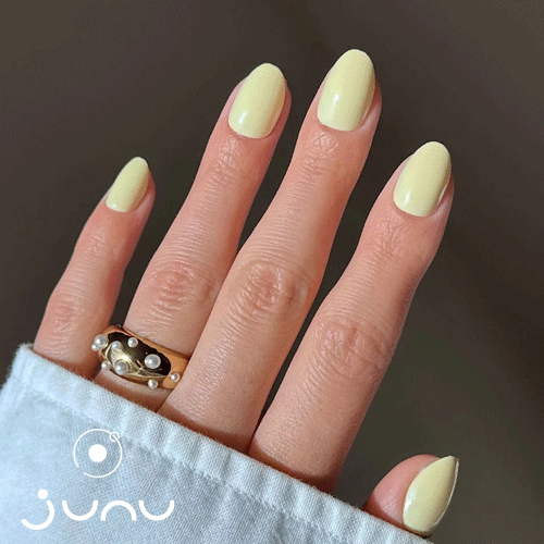 لاک رنگ زرد کره ای